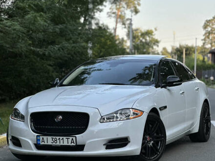 Ягуар Ікс Джей 2014 у Києві на Automoto.ua Білий Ягуар Ікс Джей, об'ємом двигуна 3 л та пробігом 106 тис. км за 19000 $, фото 1 на Automoto.ua