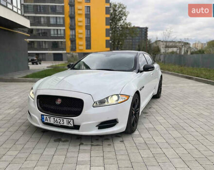 Белый Ягуар Икс Джей, объемом двигателя 3 л и пробегом 114 тыс. км за 23800 $, фото 1 на Automoto.ua