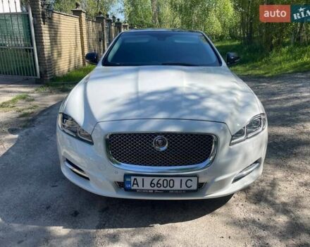 Білий Ягуар Ікс Джей, об'ємом двигуна 3 л та пробігом 127 тис. км за 26500 $, фото 1 на Automoto.ua