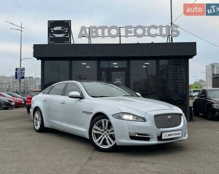Белый Ягуар Икс Джей, объемом двигателя 3 л и пробегом 58 тыс. км за 33990 $, фото 1 на Automoto.ua