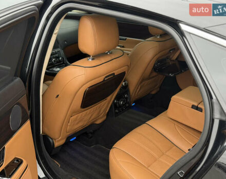 Черный Ягуар Икс Джей, объемом двигателя 5 л и пробегом 125 тыс. км за 20500 $, фото 60 на Automoto.ua