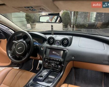 Чорний Ягуар Ікс Джей, об'ємом двигуна 5 л та пробігом 127 тис. км за 26000 $, фото 17 на Automoto.ua