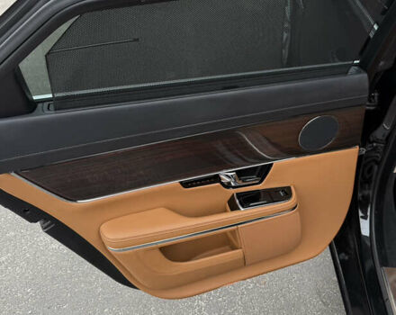 Черный Ягуар Икс Джей, объемом двигателя 5 л и пробегом 125 тыс. км за 20500 $, фото 57 на Automoto.ua