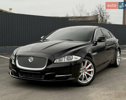 Черный Ягуар Икс Джей, объемом двигателя 5 л и пробегом 125 тыс. км за 20500 $, фото 2 на Automoto.ua