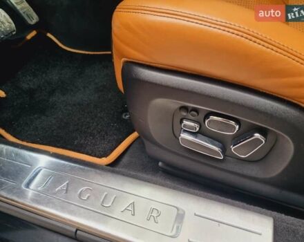 Чорний Ягуар Ікс Джей, об'ємом двигуна 5 л та пробігом 127 тис. км за 26000 $, фото 12 на Automoto.ua