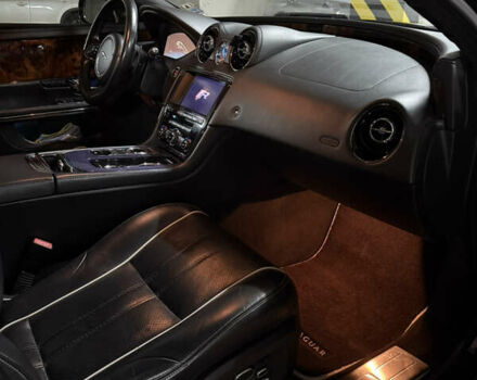 Черный Ягуар Икс Джей, объемом двигателя 2.97 л и пробегом 171 тыс. км за 17499 $, фото 11 на Automoto.ua