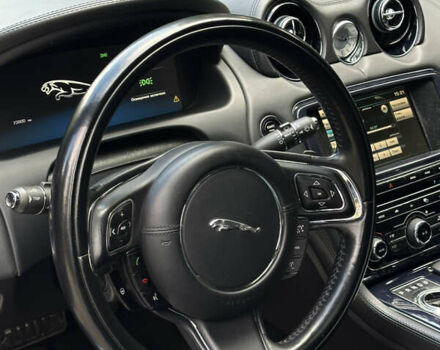 Ягуар Икс Джей 2013 в Киеве на Automoto.ua Черный Ягуар Икс Джей, объемом двигателя 3 л и пробегом 73 тыс. км за 29900 $, фото 30 на Automoto.ua