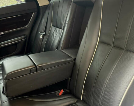 Черный Ягуар Икс Джей, объемом двигателя 3 л и пробегом 90 тыс. км за 28000 $, фото 5 на Automoto.ua