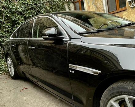 Черный Ягуар Икс Джей, объемом двигателя 3 л и пробегом 90 тыс. км за 28000 $, фото 2 на Automoto.ua