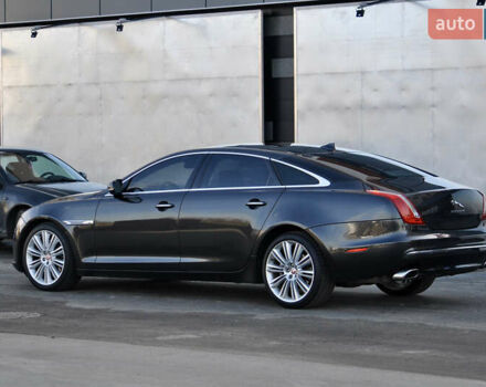 Черный Ягуар Икс Джей, объемом двигателя 3 л и пробегом 179 тыс. км за 16500 $, фото 19 на Automoto.ua