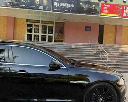 Черный Ягуар Икс Джей, объемом двигателя 3 л и пробегом 145 тыс. км за 18828 $, фото 5 на Automoto.ua