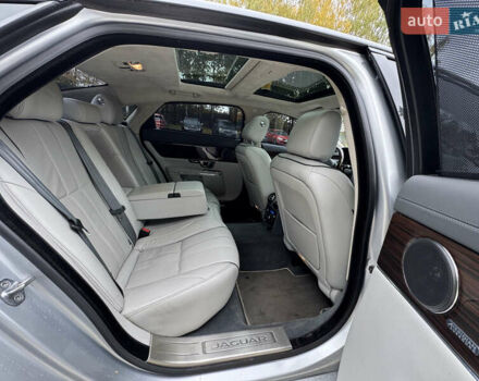 Чорний Ягуар Ікс Джей, об'ємом двигуна 3 л та пробігом 110 тис. км за 18600 $, фото 20 на Automoto.ua