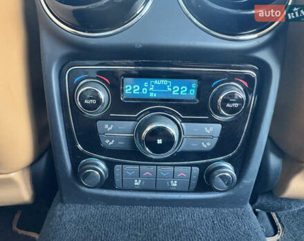 Черный Ягуар Икс Джей, объемом двигателя 3 л и пробегом 179 тыс. км за 16500 $, фото 41 на Automoto.ua