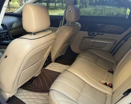 Черный Ягуар Икс Джей, объемом двигателя 3 л и пробегом 145 тыс. км за 18828 $, фото 18 на Automoto.ua