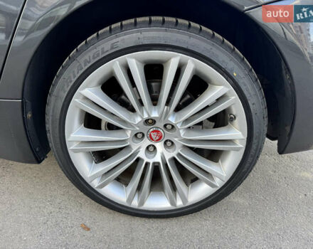 Черный Ягуар Икс Джей, объемом двигателя 3 л и пробегом 179 тыс. км за 16500 $, фото 28 на Automoto.ua