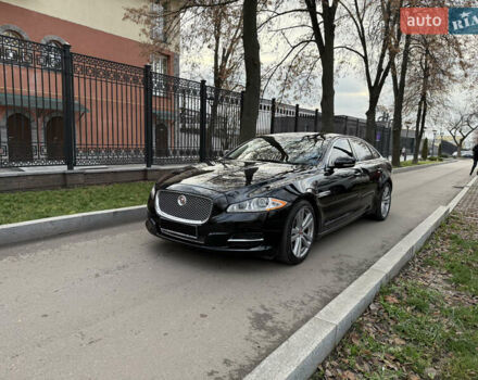 Черный Ягуар Икс Джей, объемом двигателя 3 л и пробегом 138 тыс. км за 20000 $, фото 1 на Automoto.ua