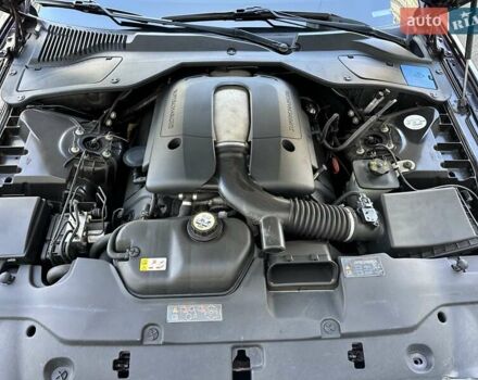 Червоний Ягуар Ікс Джей, об'ємом двигуна 4.2 л та пробігом 124 тис. км за 44000 $, фото 24 на Automoto.ua