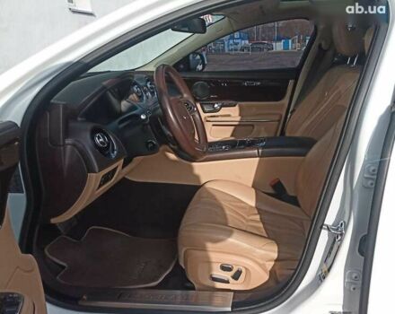 Ягуар Икс Джей 2013 в Киеве на Automoto.ua Ягуар Икс Джей, объемом двигателя 3 л и пробегом 198 тыс. км за 15500 $, фото 9 на Automoto.ua