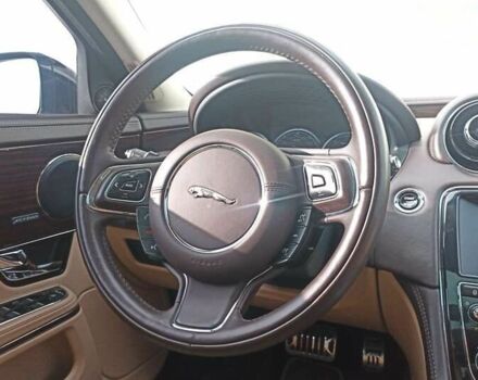 Ягуар Икс Джей 2013 в Киеве на Automoto.ua Ягуар Икс Джей, объемом двигателя 3 л и пробегом 198 тыс. км за 15500 $, фото 11 на Automoto.ua