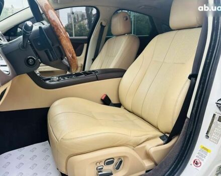 Ягуар Икс Джей 2013 в Киеве на Automoto.ua Ягуар Икс Джей, объемом двигателя 3 л и пробегом 190 тыс. км за 13999 $, фото 12 на Automoto.ua