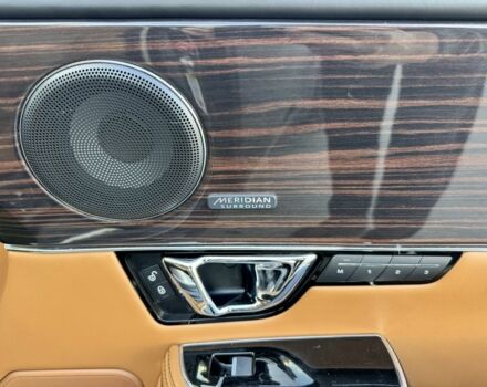 Серый Ягуар Икс Джей, объемом двигателя 3 л и пробегом 178 тыс. км за 16500 $, фото 5 на Automoto.ua