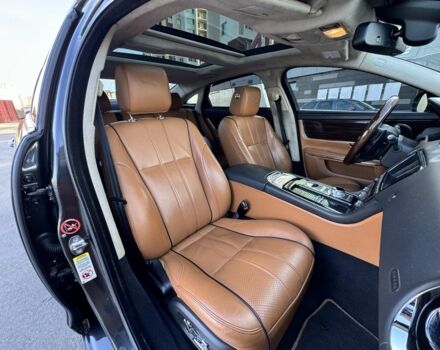 Серый Ягуар Икс Джей, объемом двигателя 3 л и пробегом 178 тыс. км за 16500 $, фото 6 на Automoto.ua