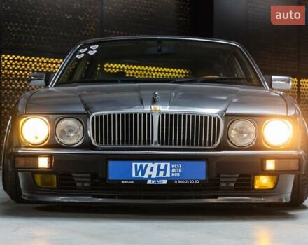 Серый Ягуар Икс Джей, объемом двигателя 3.2 л и пробегом 158 тыс. км за 23500 $, фото 2 на Automoto.ua