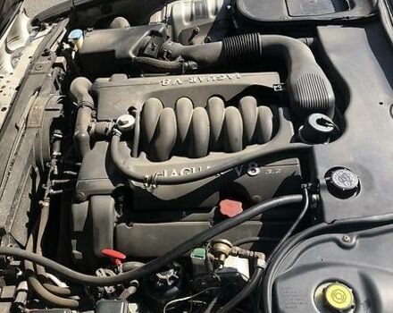 Серый Ягуар Икс Джей, объемом двигателя 3.3 л и пробегом 216 тыс. км за 15000 $, фото 5 на Automoto.ua