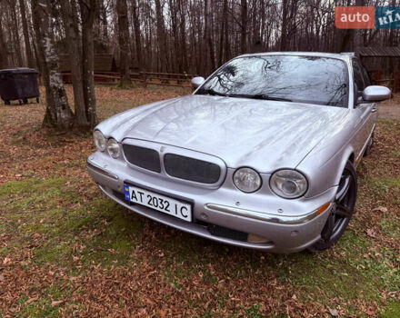 Серый Ягуар Икс Джей, объемом двигателя 3 л и пробегом 209 тыс. км за 12000 $, фото 15 на Automoto.ua