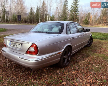 Серый Ягуар Икс Джей, объемом двигателя 3 л и пробегом 209 тыс. км за 12000 $, фото 19 на Automoto.ua