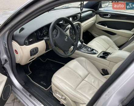 Ягуар Икс Джей 2003 в Ивано-Франковске на Automoto.ua Серый Ягуар Икс Джей, объемом двигателя 2.97 л и пробегом 206 тыс. км за 7999 $, фото 16 на Automoto.ua