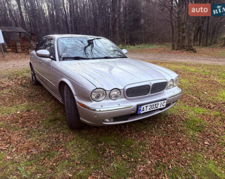 Серый Ягуар Икс Джей, объемом двигателя 3 л и пробегом 209 тыс. км за 12000 $, фото 32 на Automoto.ua