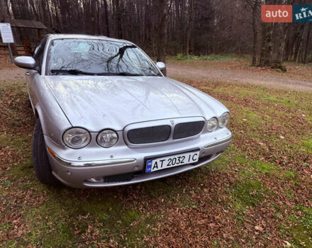 Серый Ягуар Икс Джей, объемом двигателя 3 л и пробегом 209 тыс. км за 12000 $, фото 12 на Automoto.ua