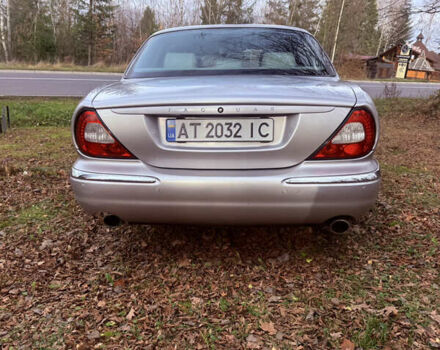 Серый Ягуар Икс Джей, объемом двигателя 3 л и пробегом 209 тыс. км за 12000 $, фото 4 на Automoto.ua