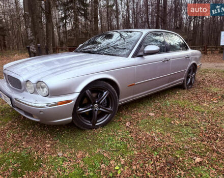 Серый Ягуар Икс Джей, объемом двигателя 3 л и пробегом 209 тыс. км за 12000 $, фото 14 на Automoto.ua