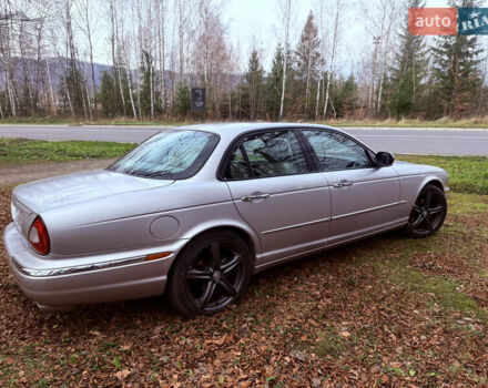 Серый Ягуар Икс Джей, объемом двигателя 3 л и пробегом 209 тыс. км за 12000 $, фото 10 на Automoto.ua