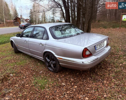 Серый Ягуар Икс Джей, объемом двигателя 3 л и пробегом 209 тыс. км за 12000 $, фото 21 на Automoto.ua