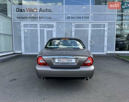 Сірий Ягуар Ікс Джей, об'ємом двигуна 4.2 л та пробігом 74 тис. км за 36000 $, фото 3 на Automoto.ua