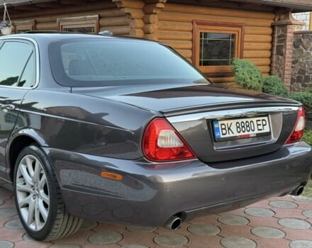 Сірий Ягуар Ікс Джей, об'ємом двигуна 2.7 л та пробігом 210 тис. км за 19999 $, фото 3 на Automoto.ua