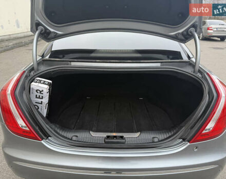 Серый Ягуар Икс Джей, объемом двигателя 3 л и пробегом 209 тыс. км за 27500 $, фото 22 на Automoto.ua