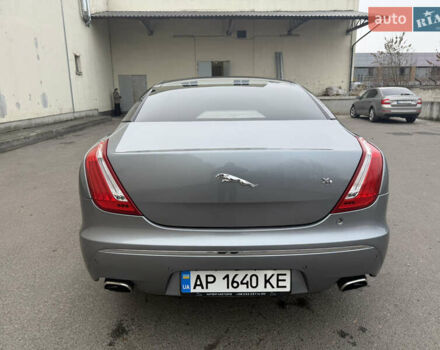 Серый Ягуар Икс Джей, объемом двигателя 3 л и пробегом 209 тыс. км за 27500 $, фото 39 на Automoto.ua