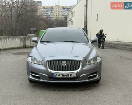 Серый Ягуар Икс Джей, объемом двигателя 3 л и пробегом 209 тыс. км за 27500 $, фото 78 на Automoto.ua