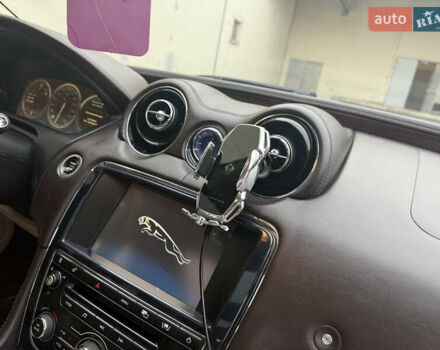 Серый Ягуар Икс Джей, объемом двигателя 3 л и пробегом 209 тыс. км за 27500 $, фото 48 на Automoto.ua