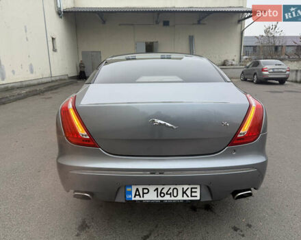 Серый Ягуар Икс Джей, объемом двигателя 3 л и пробегом 209 тыс. км за 27500 $, фото 40 на Automoto.ua