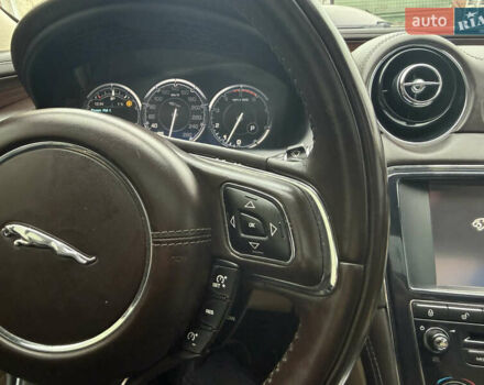 Серый Ягуар Икс Джей, объемом двигателя 3 л и пробегом 209 тыс. км за 27500 $, фото 9 на Automoto.ua