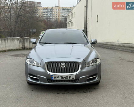 Серый Ягуар Икс Джей, объемом двигателя 3 л и пробегом 209 тыс. км за 27500 $, фото 79 на Automoto.ua