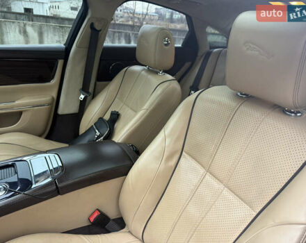 Серый Ягуар Икс Джей, объемом двигателя 3 л и пробегом 209 тыс. км за 27500 $, фото 64 на Automoto.ua