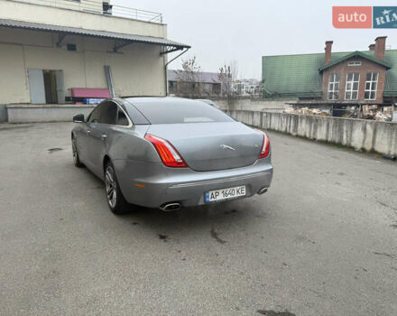Серый Ягуар Икс Джей, объемом двигателя 3 л и пробегом 209 тыс. км за 27500 $, фото 47 на Automoto.ua