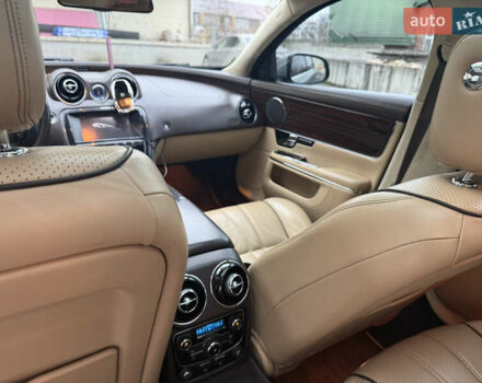 Серый Ягуар Икс Джей, объемом двигателя 3 л и пробегом 209 тыс. км за 27500 $, фото 57 на Automoto.ua