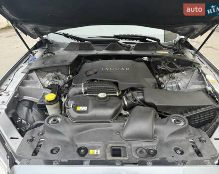 Серый Ягуар Икс Джей, объемом двигателя 3 л и пробегом 209 тыс. км за 27500 $, фото 20 на Automoto.ua